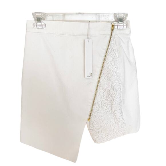 REVOLVE Line and Dot White Angled Zip Lace Pieced Skirt XS - Picture 2 of 9
